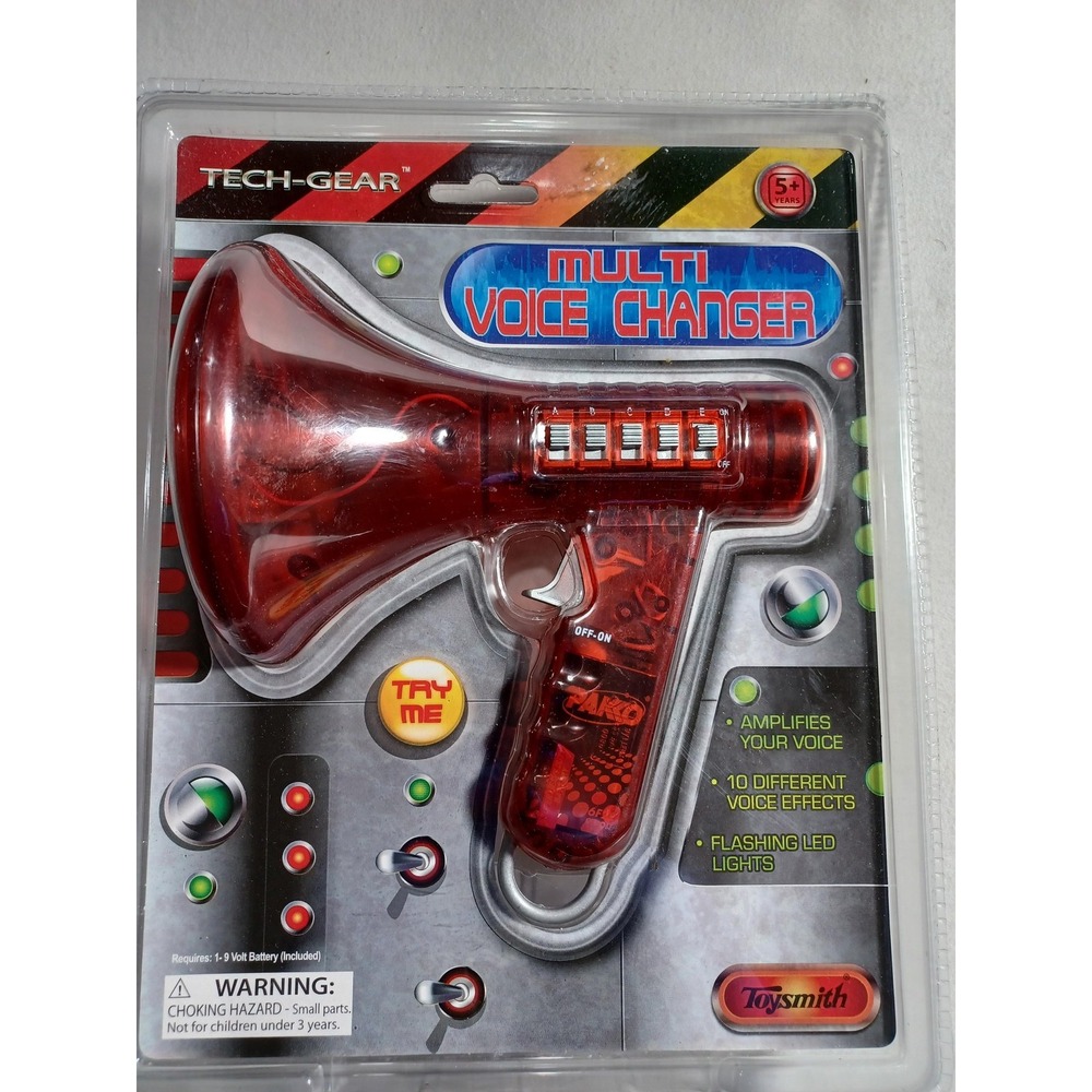 Toysmith Tech-Gear Multi Voice Changer Red Megaphone Toy 10 Effects Lights 5+‎